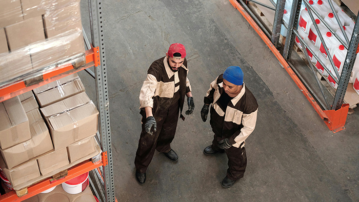 四向穿梭机在仓库中的多元化应用场景